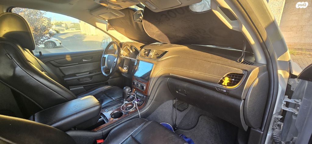 שברולט טראוורס