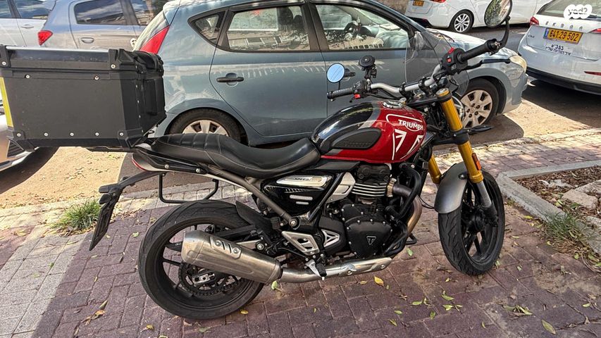 מודעת רכב טריומף Speed 400