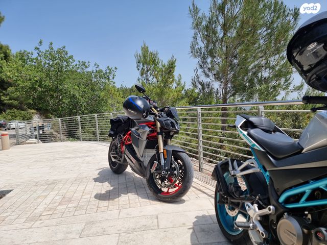 מודעת רכב אנרג'יקה Eva Ribelle