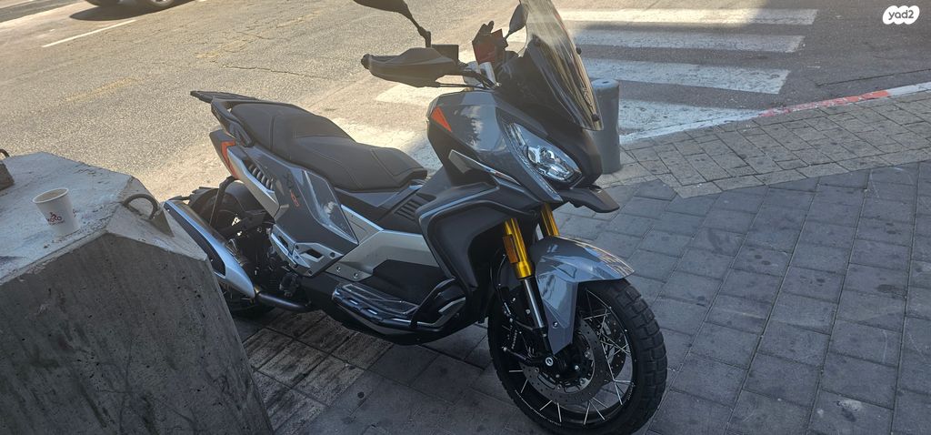 מודעת רכב פיג'ו XP400