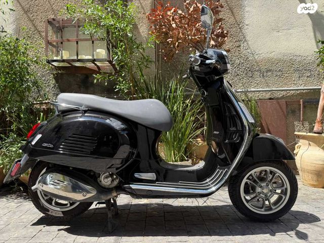 פיאג'ו וספה GTS300 סופר