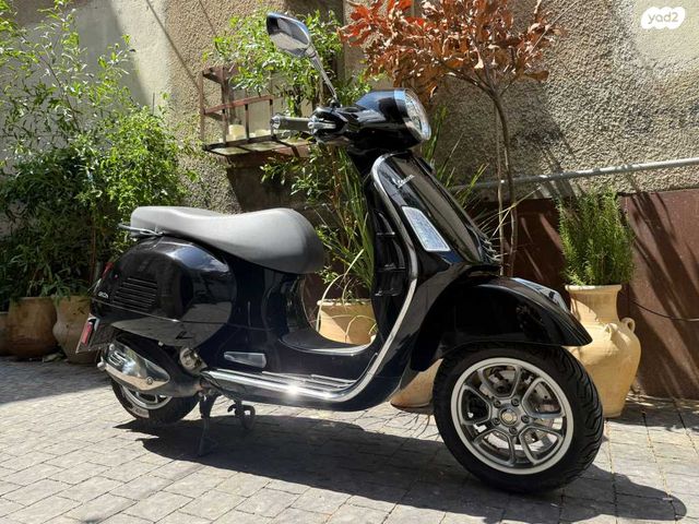 פיאג'ו וספה GTS300 סופר