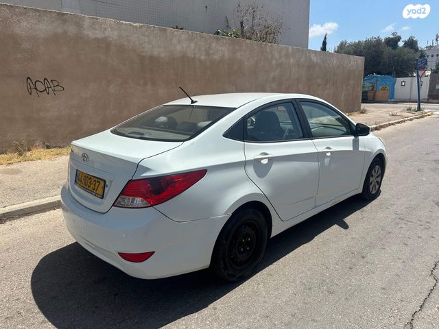 יונדאי אקסנט i25