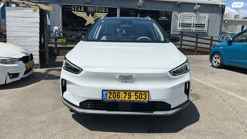 מודעת רכב ג׳ילי Geometry C