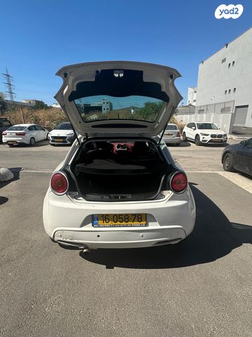 אלפא רומיאו מיטו