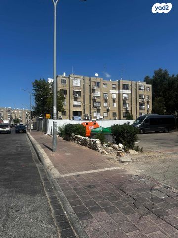 דירה, הרב אבן דנן 5, רובע ג', אשדוד