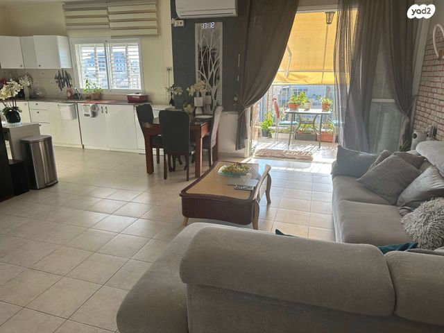 דירה, הרב קטרוני 44, המרכז השקט / מרכז העיר, פתח תקווה