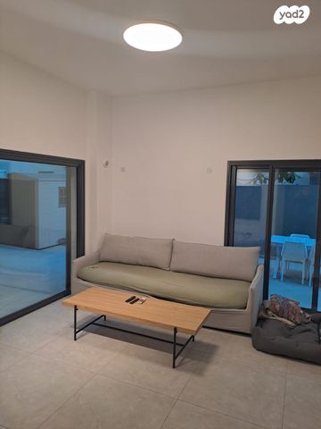 דירת גן, גרשום 11, נווה רם, שיכון מזרחי, רמת גן