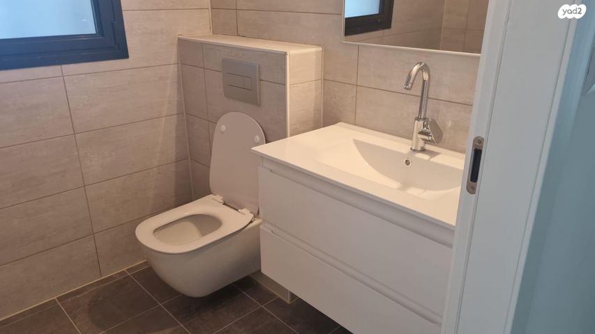 דירה, יצחק נבון 19, נאות אריאל שרון, קרית אונו