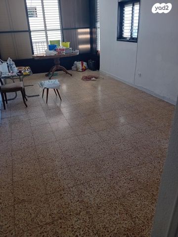 דירה, דניאל 57, לב העיר, בת ים