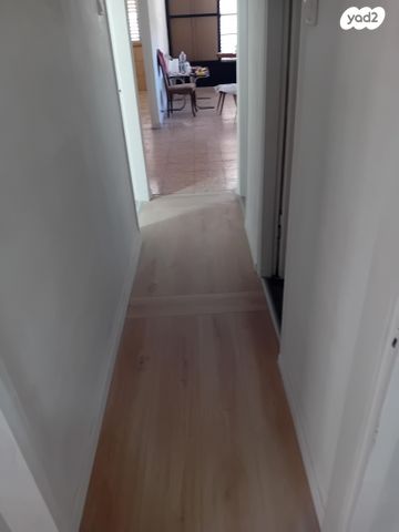 דירה, דניאל 57, לב העיר, בת ים