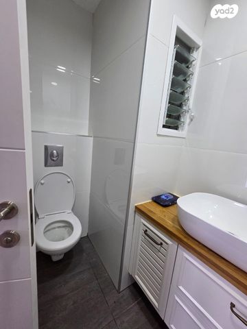 דירה, אוסישקין 18, הצפון הישן - צפון, תל אביב יפו