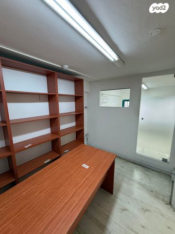 משרדים, בית הלל 20, מונטיפיורי, הרכבת, תל אביב יפו