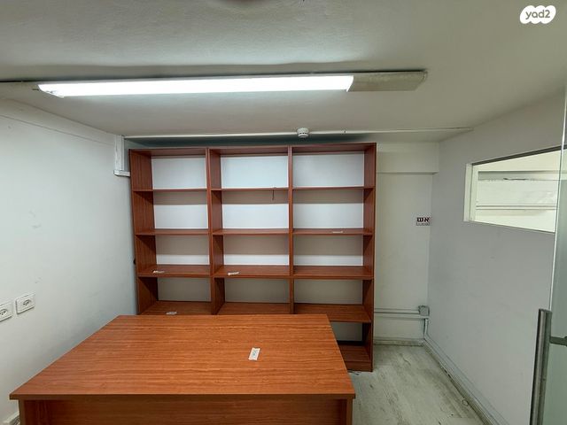 משרדים, בית הלל 20, מונטיפיורי, הרכבת, תל אביב יפו