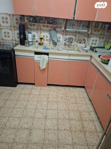 דירה, מורדי הגטאות, ב' / צפון מערב העיר, רחובות