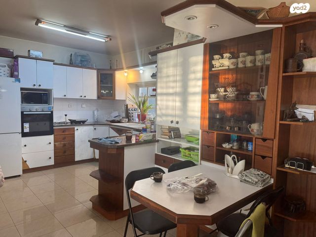 בית פרטי/ קוטג', גוש חלב, אפק, קרית ביאליק