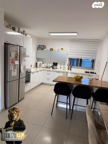 דירה, הרב צבאן 70, קרית מנחם בגין, נתיבות