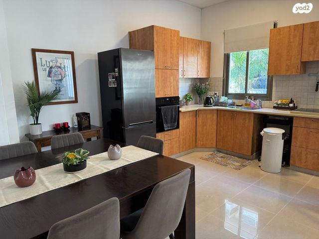 דירה, החי"ל 10, נגבה, רמת גן