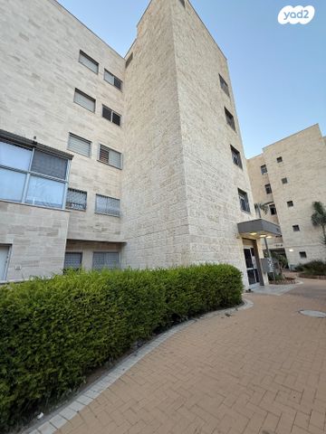 דירה, הרב צבאן 70, קרית מנחם בגין, נתיבות