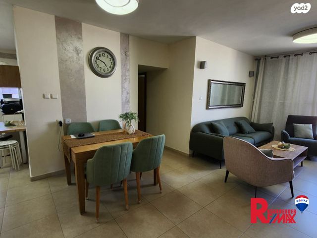 גג/ פנטהאוז, ברקן 4, תל גיבורים, חולון