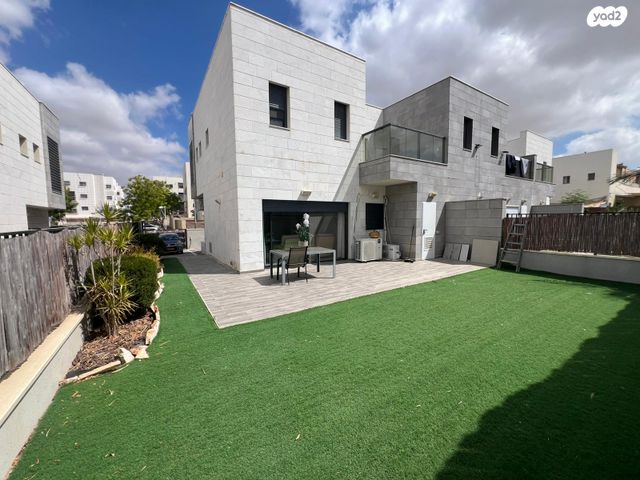 בית פרטי/ קוטג', הרב אלעזר אבוחצירה, קרית מנחם, אופקים