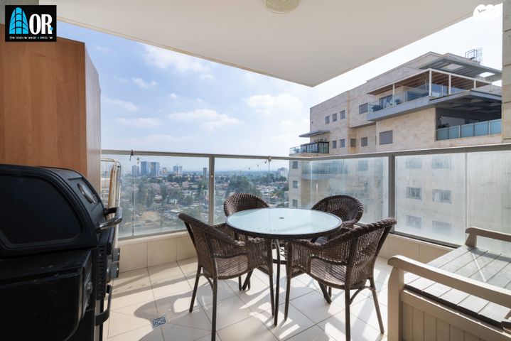 דירה, הברוש, פארק המושבה, באר יעקב