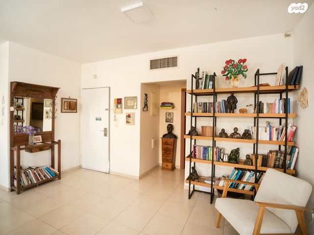 דירה, דבורה הנביאה 38, רביבים, תל אביב יפו