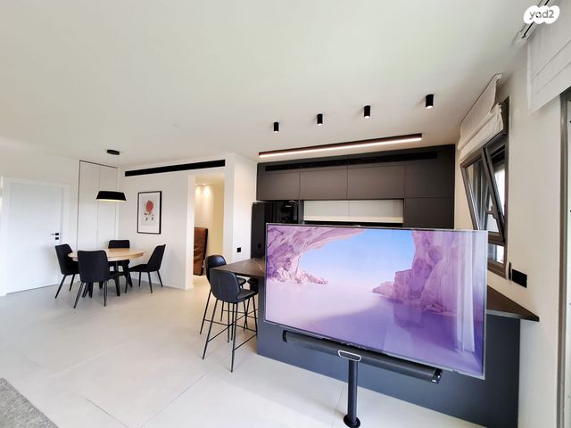 דירה, יפה נוף, כפר יונה