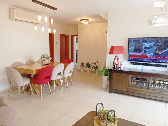 חומה ומגדל 3