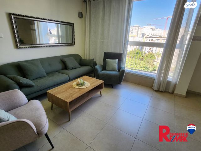 גג/ פנטהאוז, ברקן 4, תל גיבורים, חולון