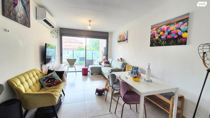 דירה, אנשי בראשית, רמתיים, הוד השרון