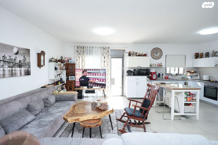 דירה, סביון 30, הפרחים, חריש