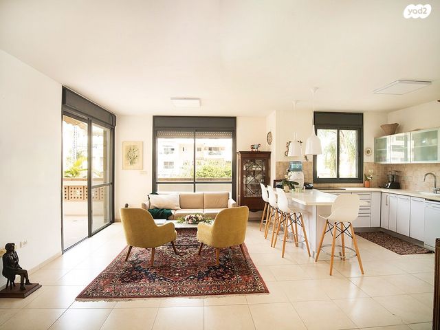 דירה, דבורה הנביאה 38, רביבים, תל אביב יפו