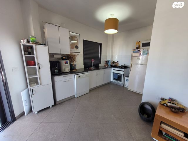 דירה, הרקפות, ראשון לציון