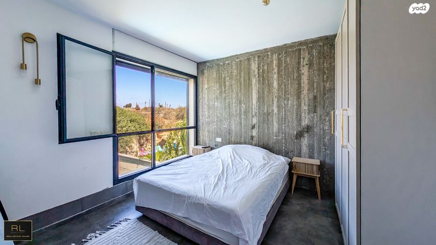 דו משפחתי, יפה נוף, יפה נוף, עתלית