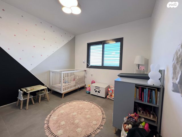 דירה, חנה רובינא, יפה נוף, כפר יונה