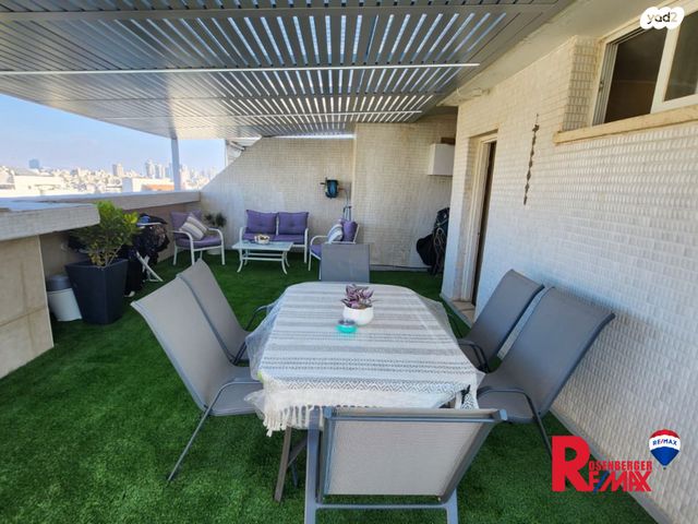 גג/ פנטהאוז, ברקן 4, תל גיבורים, חולון