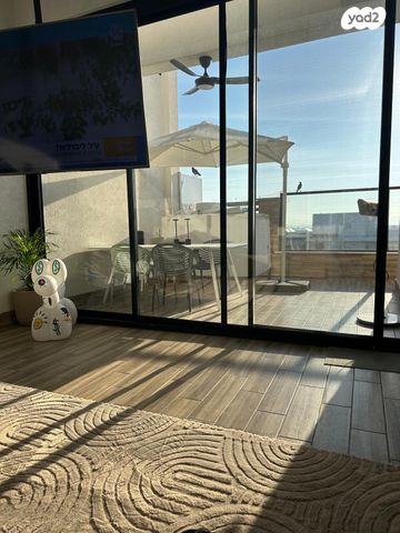 גג/ פנטהאוז