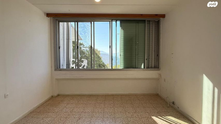 דירה, סיגליות, הסגליות, מעלות תרשיחא