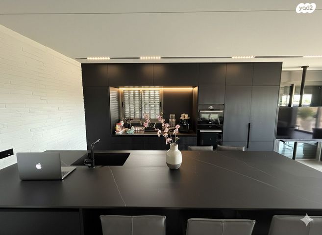 גג/ פנטהאוז, כפר יונה