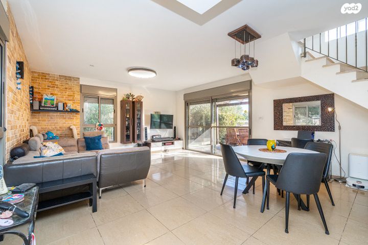 בית פרטי/ קוטג', בנימינה גבעת עדה