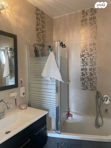 דירה, משה אבן עזרא, רובע ה', אשדוד