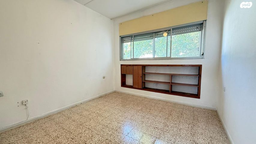 דירה, סיגליות, הסגליות, מעלות תרשיחא