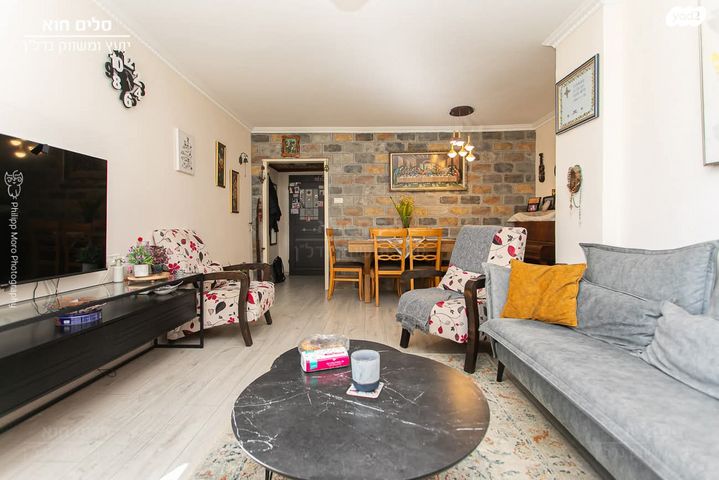 דירה, ישעיהו 10, כרמל צרפתי, חיפה