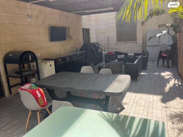 דו משפחתי, כרמיאל