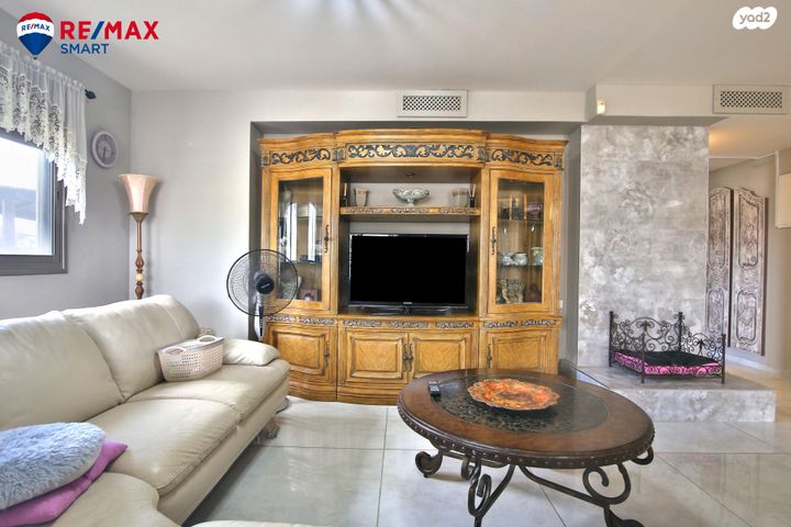 גג/ פנטהאוז, מרכז העיר, קרית אתא