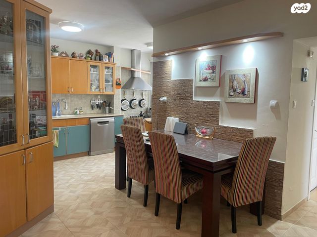 דירה, משה אבן עזרא, רובע ה', אשדוד