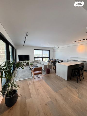 נאות אפקה ב'