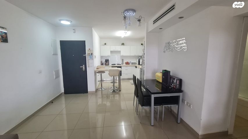 דירה, משה צדקה 5, נווה מאיר, רמלה