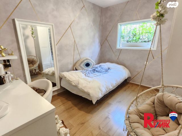 גג/ פנטהאוז, צבי הירשפלד 18, רמז, מערב ותיק, ראשון לציון